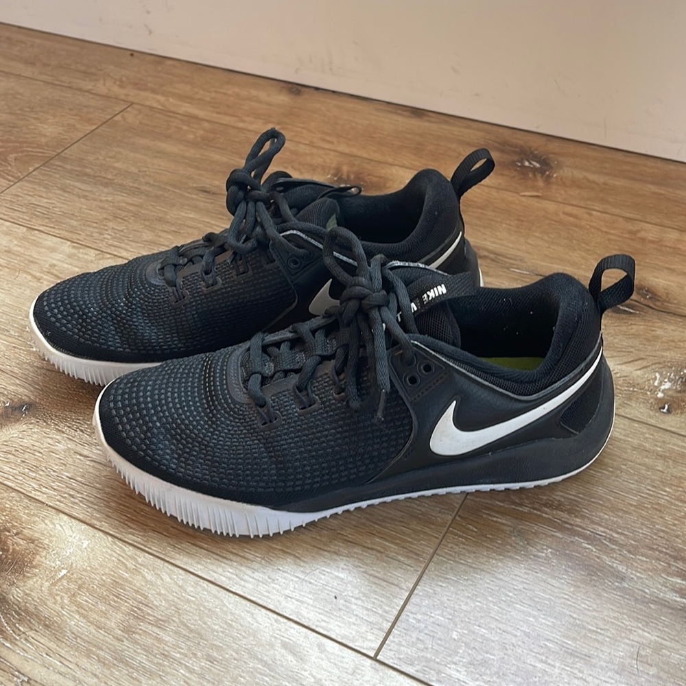 Nike hyperace volleyball shoes